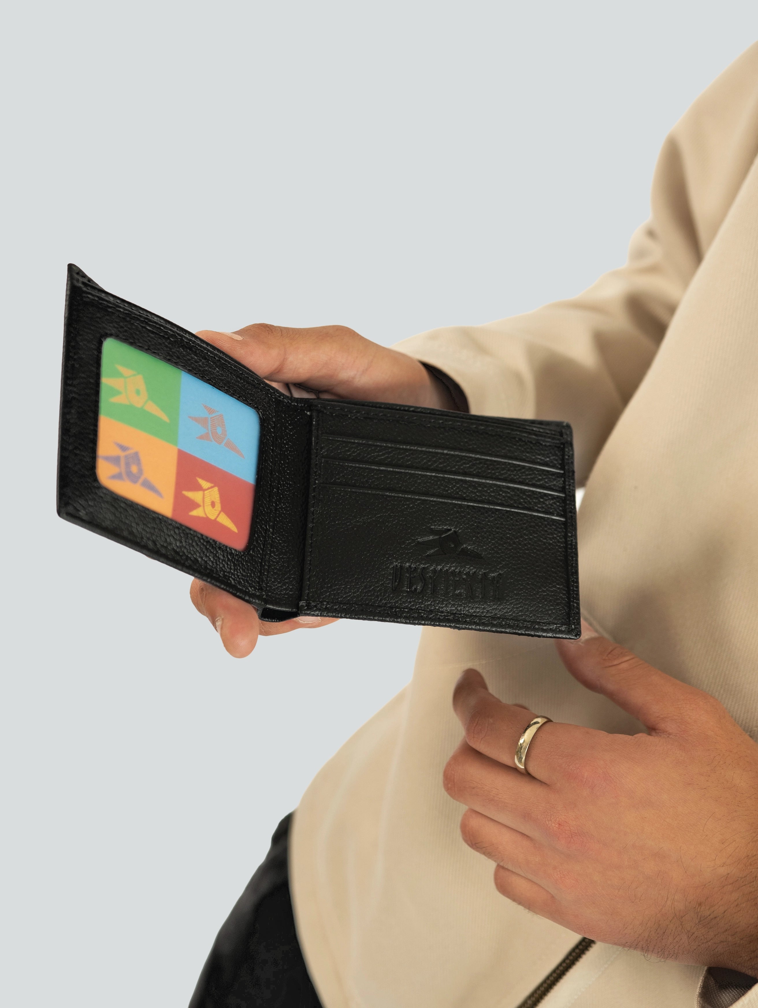 BLACK BI-FOLD WALLET