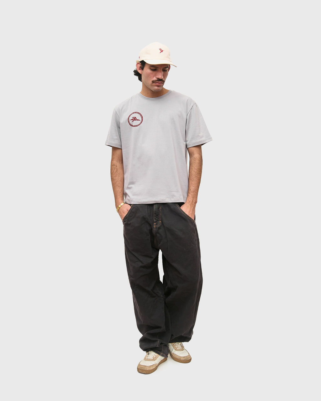 UKHUPOP T-SHIRT