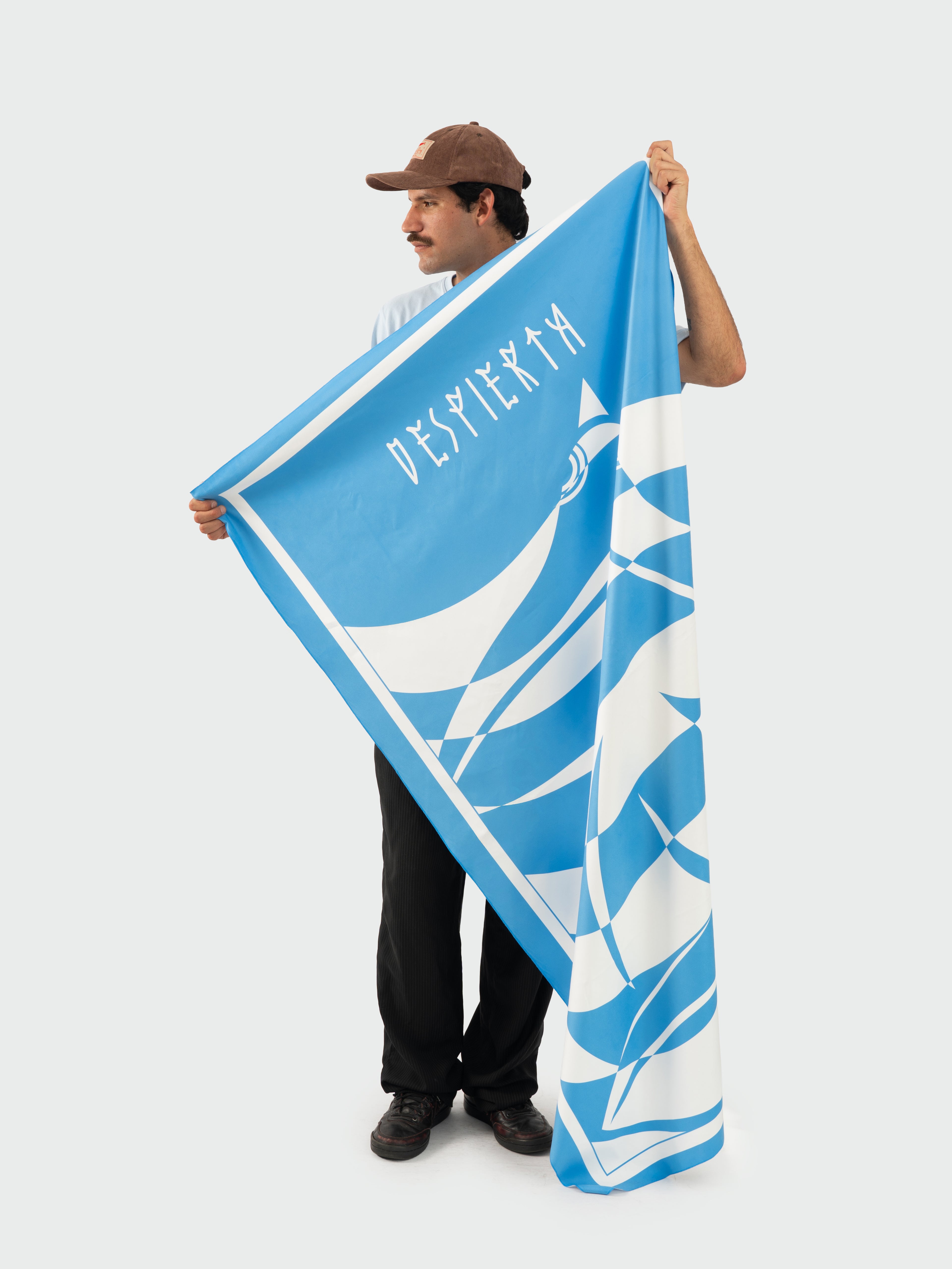 MIGRAR BEACH TOWEL